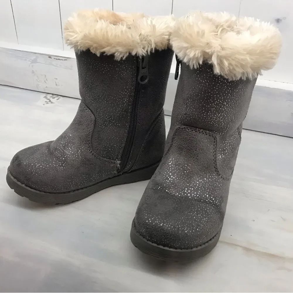 Cat & Jack Boots with Fur - Picture 4 of 10